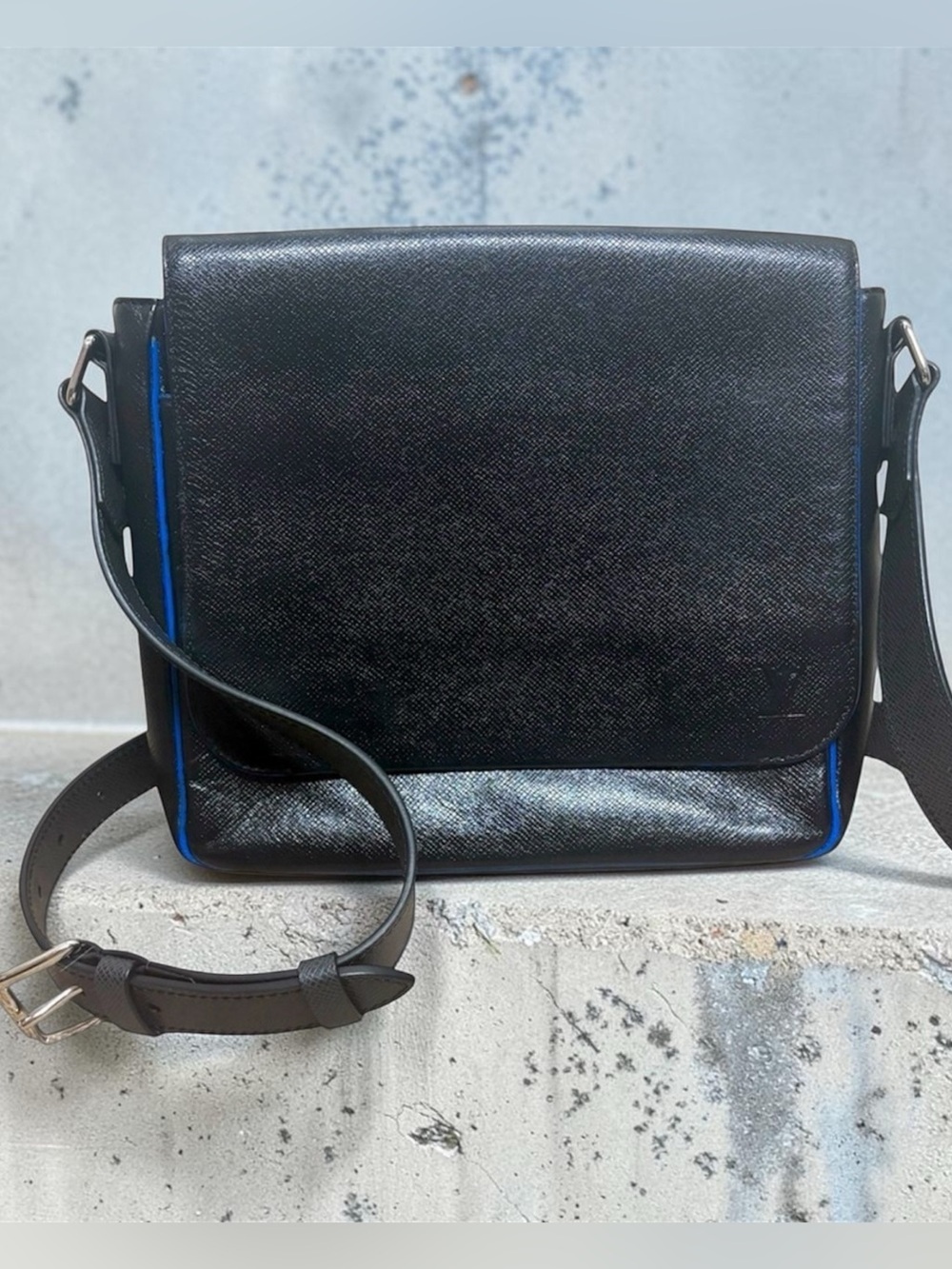 Louis Vuitton LV Roman MM Taiga Leather Bag Rare Ardoise Black Blue Restored EUC